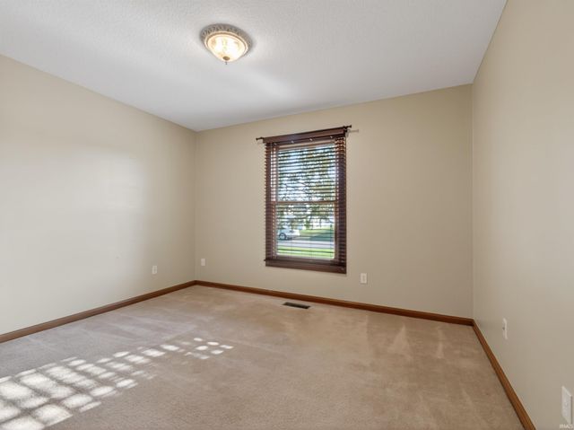 12415 Falcatta Drive, Fort Wayne, IN 46845