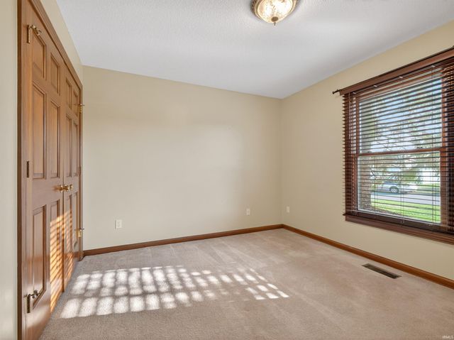 12415 Falcatta Drive, Fort Wayne, IN 46845