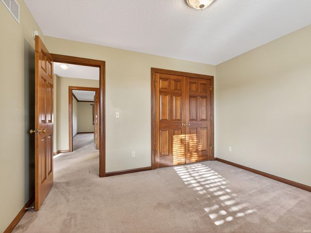 12415 Falcatta Drive, Fort Wayne, IN 46845