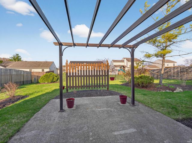 12415 Falcatta Drive, Fort Wayne, IN 46845