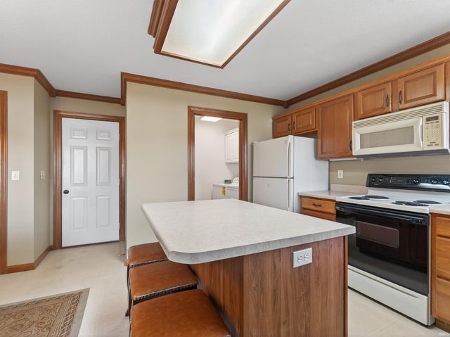 12415 Falcatta Drive, Fort Wayne, IN 46845