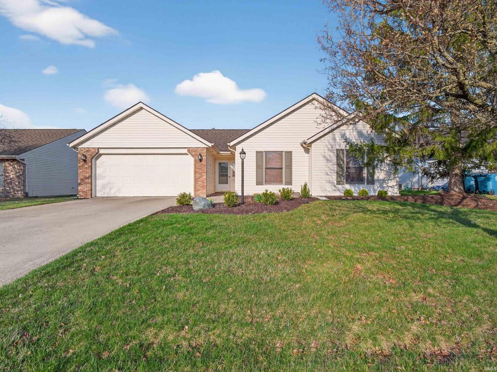 12415 Falcatta Drive, Fort Wayne, IN 46845