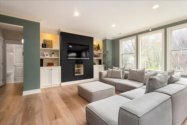 457 Village Springs Drive, Ada, MI 49301