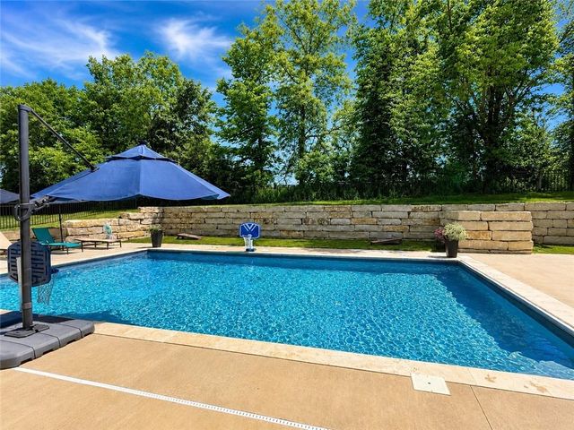 921 Foxglove Lane, Kearney, MO 64060