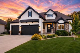 921 Foxglove Lane, Kearney, MO 64060