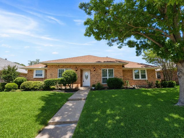 1915 Chesham Drive, Carrollton, TX 75007