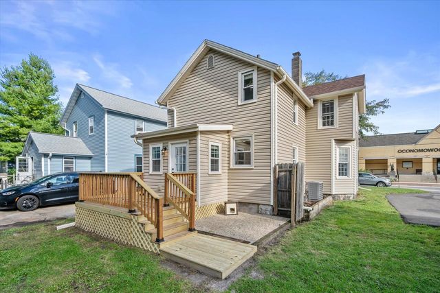 235 W South STREET, Oconomowoc, WI 53066