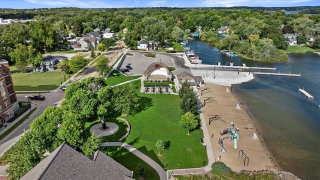 235 W South STREET, Oconomowoc, WI 53066