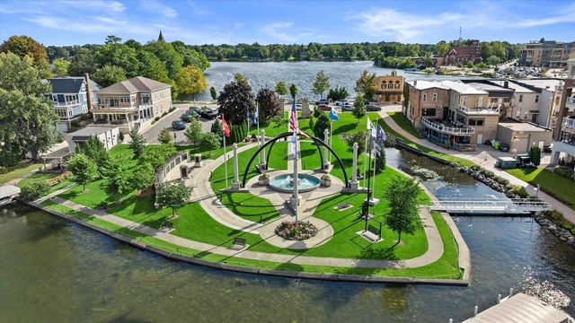 235 W South STREET, Oconomowoc, WI 53066