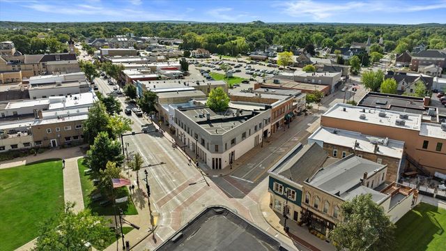 235 W South STREET, Oconomowoc, WI 53066