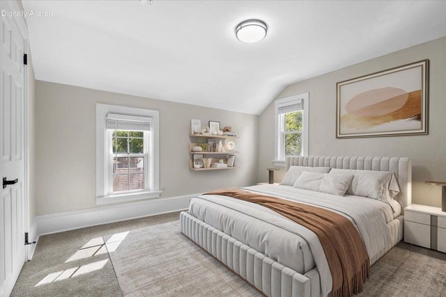 235 W South STREET, Oconomowoc, WI 53066