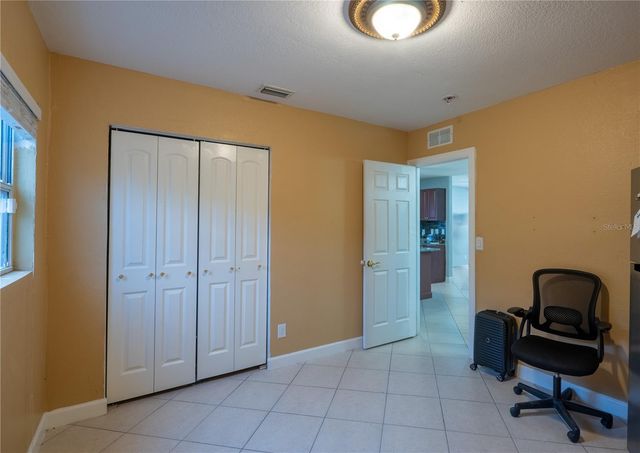 3601 E MOHAWK AVENUE, Tampa, FL 33610
