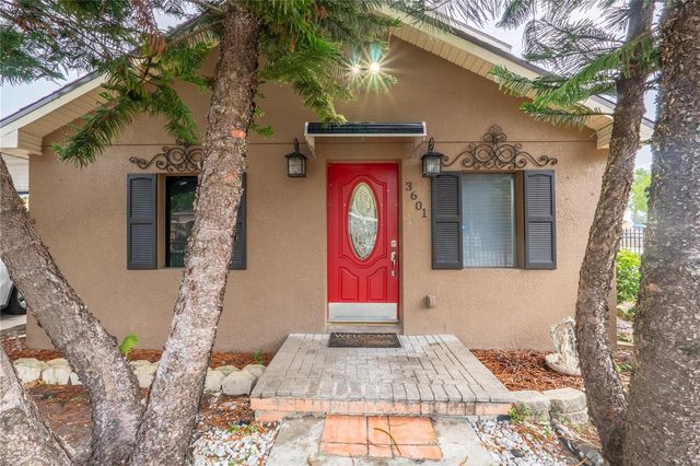 3601 E MOHAWK AVENUE, Tampa, FL 33610