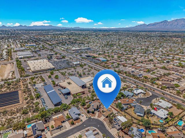 2672 S Black Moon Drive, Tucson, AZ 85730