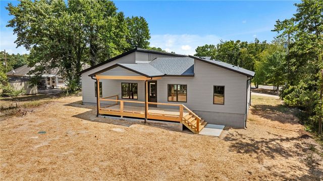 2 Hemel Lane, Bella Vista, AR 72714