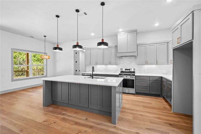 2 Hemel Lane, Bella Vista, AR 72714