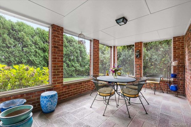 1211 Park Avenue, Mamaroneck, NY 10543
