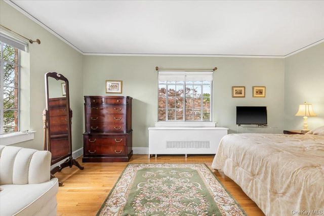 1211 Park Avenue, Mamaroneck, NY 10543