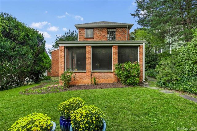 1211 Park Avenue, Mamaroneck, NY 10543