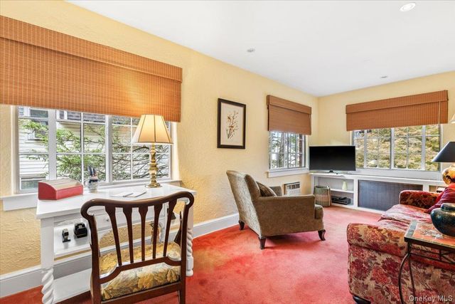 1211 Park Avenue, Mamaroneck, NY 10543