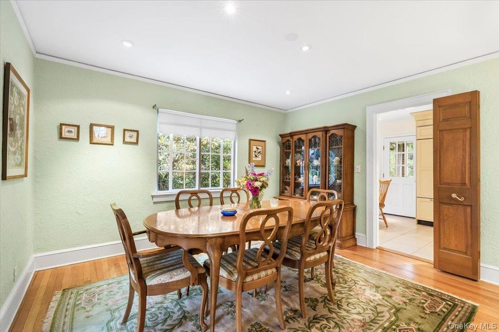 1211 Park Avenue, Mamaroneck, NY 10543 — photo 4