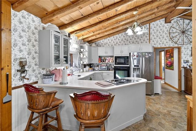 297 Creek Rd, Lansing, NY 13092