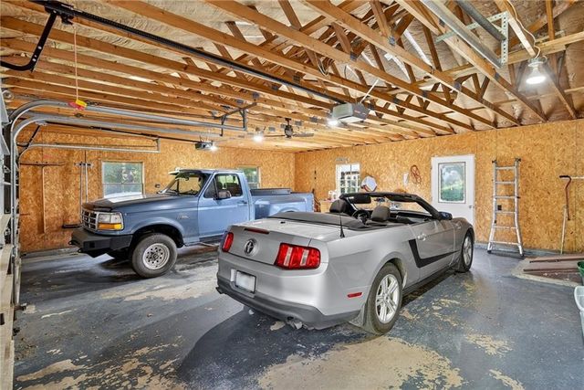 297 Creek Rd, Lansing, NY 13092