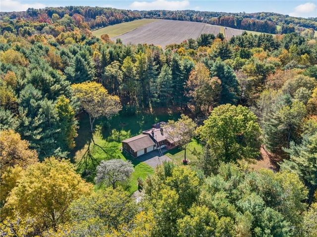 297 Creek Rd, Lansing, NY 13092