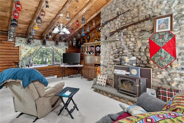 297 Creek Rd, Lansing, NY 13092