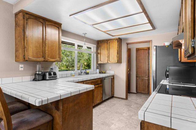 2267 Big Canyon Creek Rd, Placerville, CA 95667