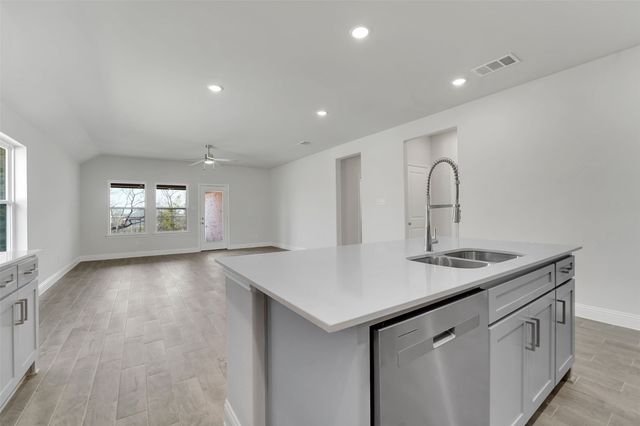 2905 Cantoni Creek, Princeton, TX 75407