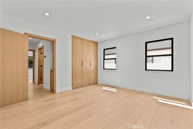 13636 Riverside, Sherman Oaks, CA 91423