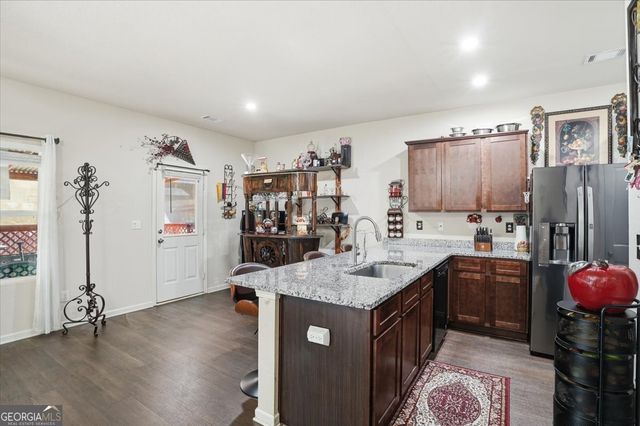 222 Seasons Valley, Pendergrass, GA 30567