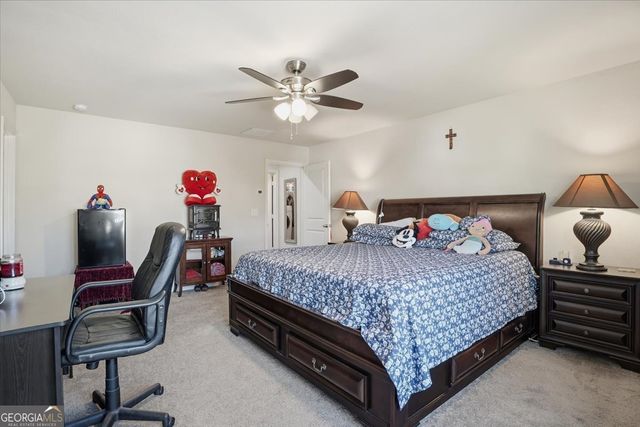 222 Seasons Valley, Pendergrass, GA 30567