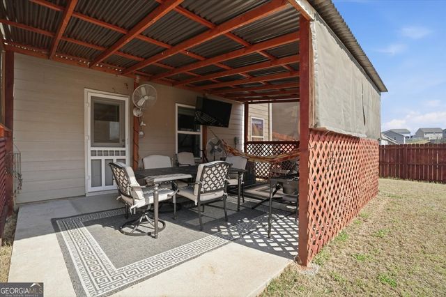 222 Seasons Valley, Pendergrass, GA 30567