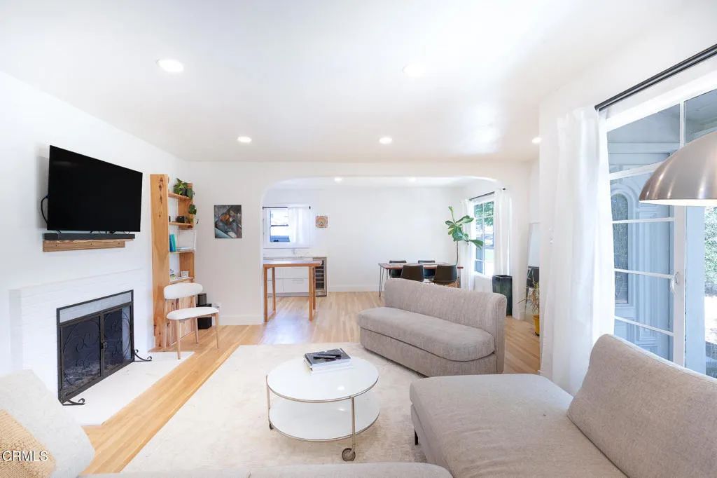 309 Agnus Drive, Ventura, CA 93003