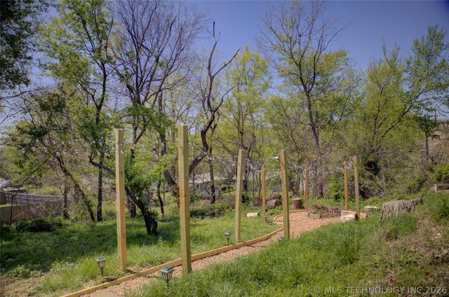 3604 S 28th West Avenue, Tulsa, OK 74107