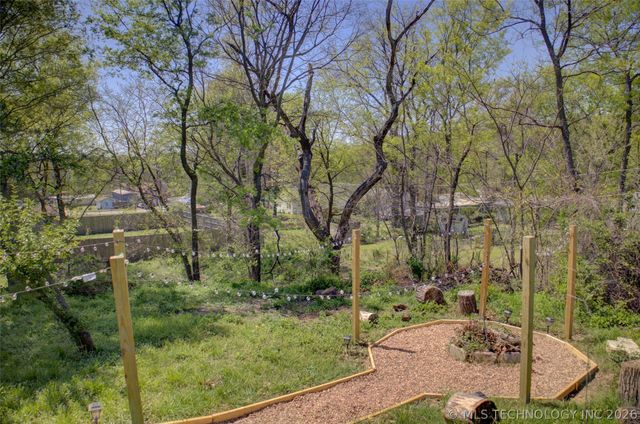 3604 S 28th West Avenue, Tulsa, OK 74107