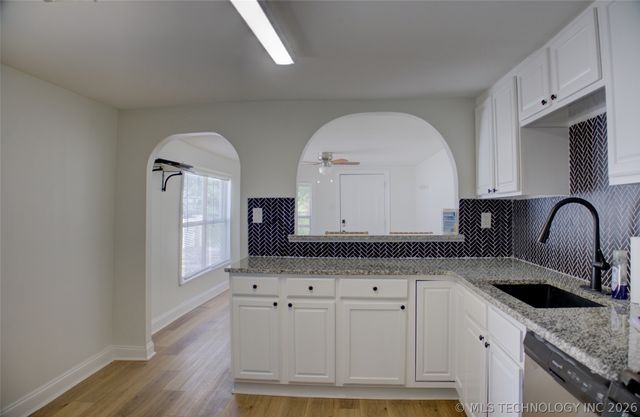 3604 S 28th West Avenue, Tulsa, OK 74107
