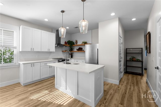 711 32nd Street E, Savannah, GA 31401
