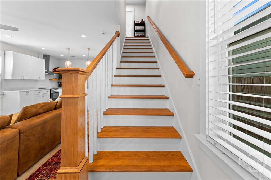 Image 10 of property listing at 711 E 32ND Street, Savannah, GA 31401