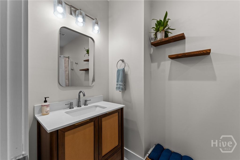 Image 27 of property listing at 711 E 32ND Street, Savannah, GA 31401
