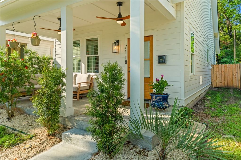 Image 3 of property listing at 711 E 32ND Street, Savannah, GA 31401