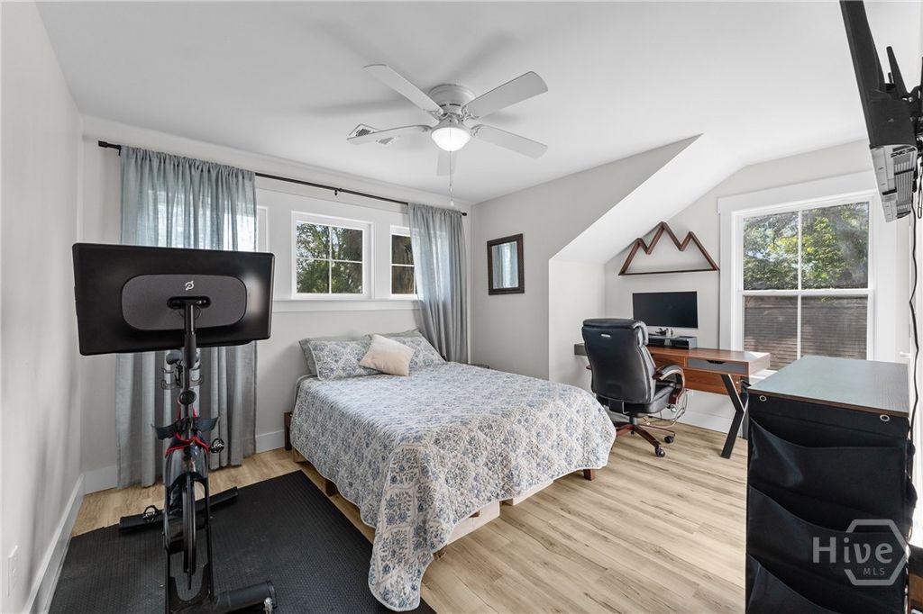 Image 34 of property listing at 711 E 32ND Street, Savannah, GA 31401