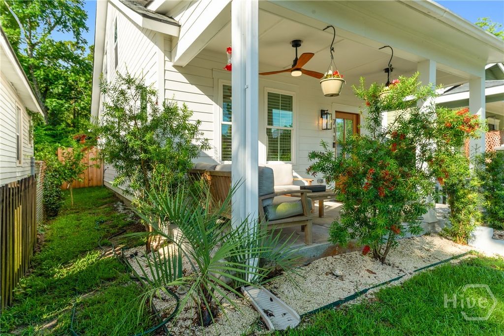 Image 4 of property listing at 711 E 32ND Street, Savannah, GA 31401