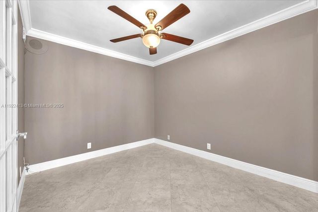 2401 Collins Ave 1807, Miami Beach, FL 33140