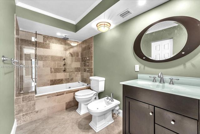 2401 Collins Ave 1807, Miami Beach, FL 33140