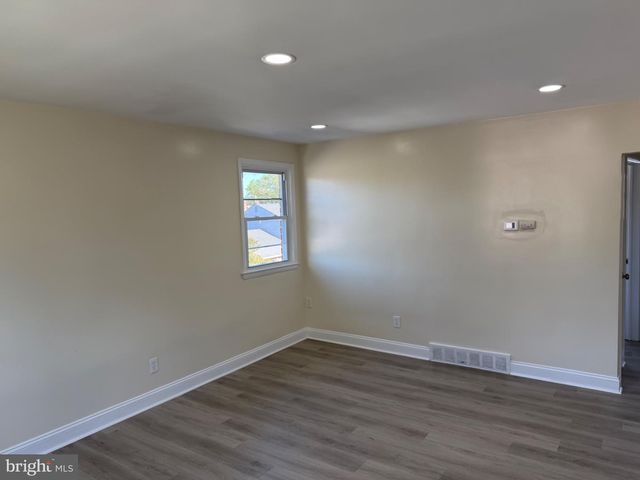 314 CHESTER AVE, Lansdowne, PA 19050