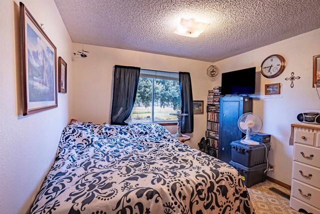 213 Davis Ave, Other, WA 98812