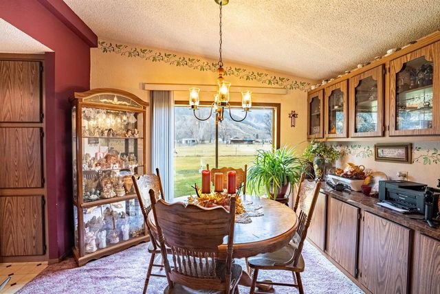 213 Davis Ave, Other, WA 98812